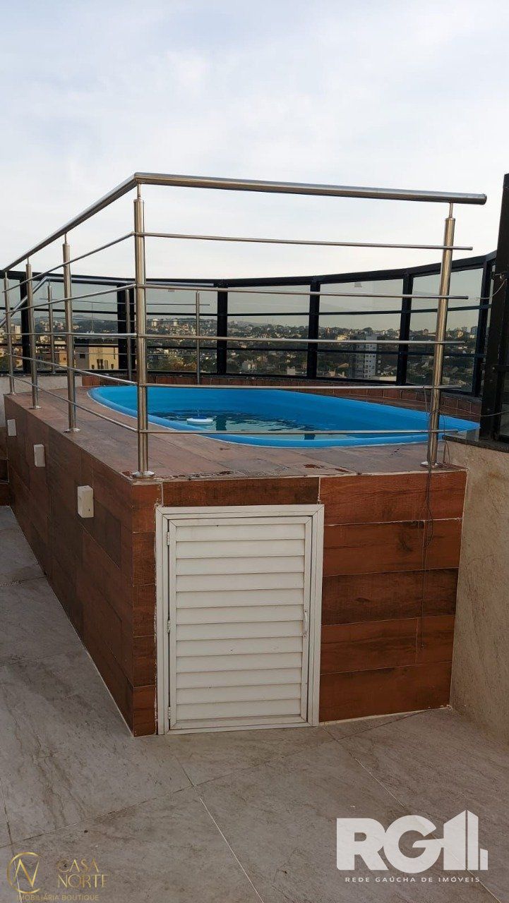 Cobertura à venda com 4 quartos, 228m², 1 suíte, 4 vagas, Rua Dona Adda Mascarenhas de Moraes no bairro Jardim Itu em Porto Alegre