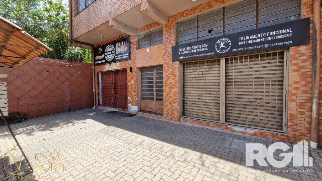 Loja à venda , 100m², 2 vagas, Rua Coronel Massot no bairro Cristal em Porto Alegre