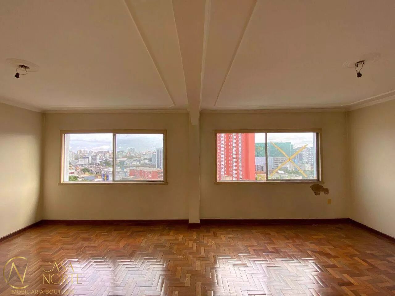 Apartamento à venda com 3 quartos, 136m², 1 suíte, Avenida Princesa Isabel no bairro Santana em Porto Alegre