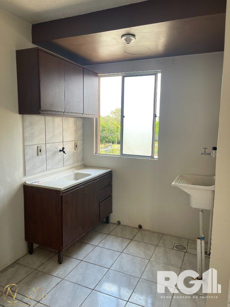 Apartamento à venda com 2 quartos, 38m², 1 vaga, Avenida João Antônio Silveira no bairro Lomba do Pinheiro em Porto Alegre