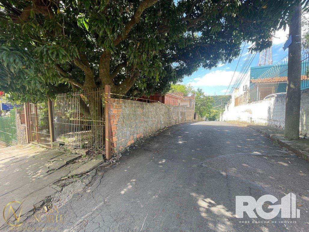 Terreno à venda  com 289m², Rua Amapá no bairro Vila Nova em Porto Alegre