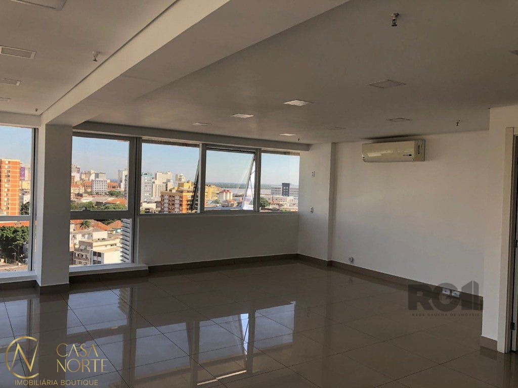 Sala Comercial à venda , 52m², Rua Ramiro Barcelos no bairro Floresta em Porto Alegre