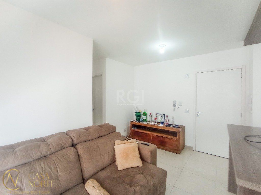 Apartamento à venda com 2 quartos, 53m², 1 suíte, 1 vaga, Rua Airton Ferreira da Silva no bairro Farrapos em Porto Alegre