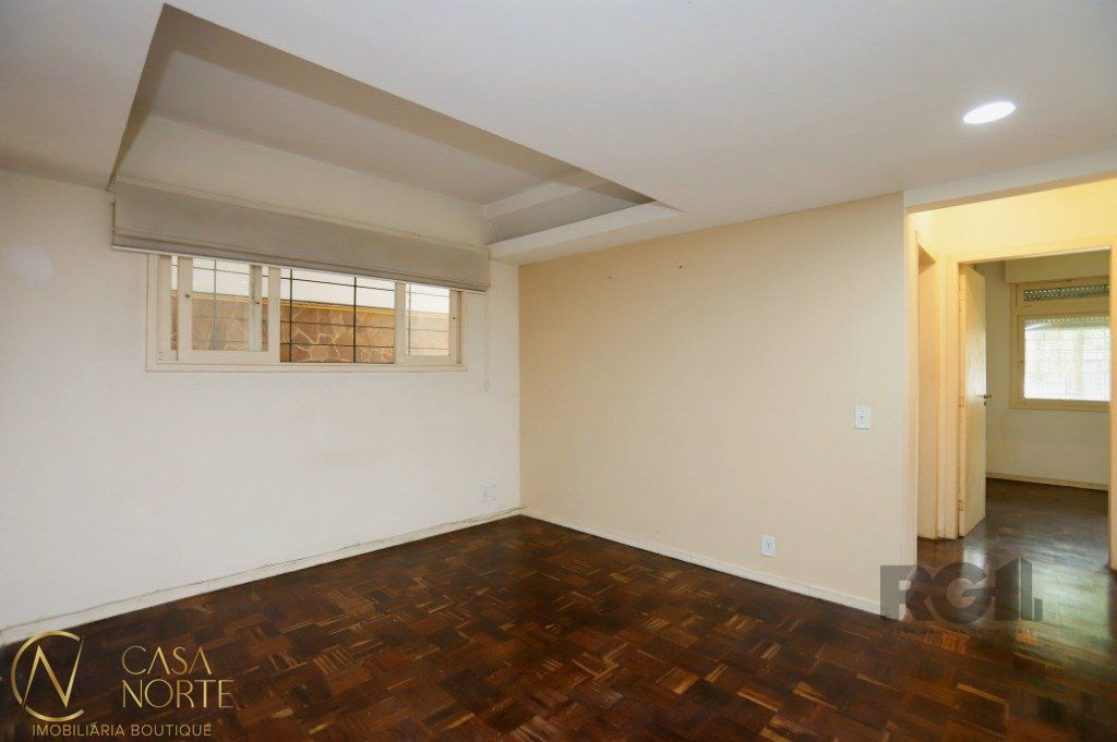 Apartamento à venda com 2 quartos, 61m², 1 vaga, Avenida Cristóvão Colombo no bairro Auxiliadora em Porto Alegre
