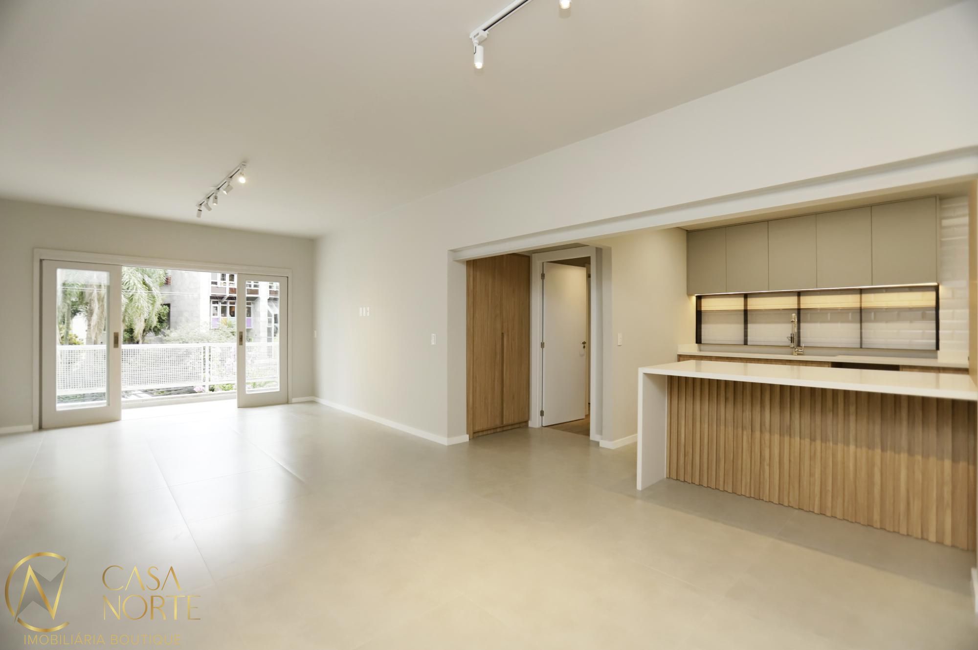 Apartamento à venda com 3 quartos, 143m², 1 suíte, 1 vaga, Rua Vinte e Quatro de Outubro no bairro Moinhos de Vento em Porto Alegre
