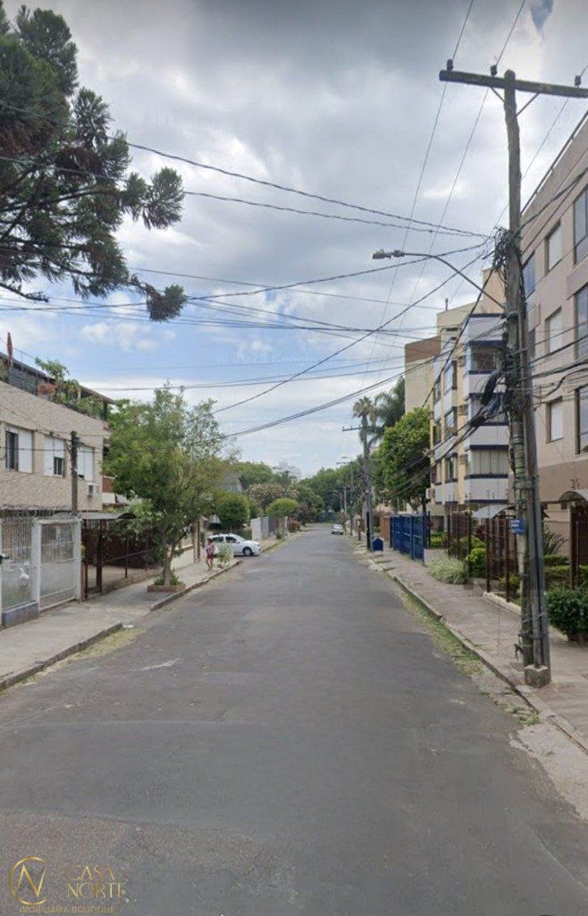 Terreno à venda  com 270m², Rua Afonso Rodrigues no bairro Jardim  Botânico em Porto Alegre