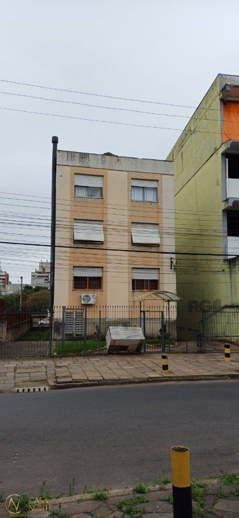 Apartamento à venda com 2 quartos, 60m², Rua Alianca no bairro Jardim Lindóia em Porto Alegre