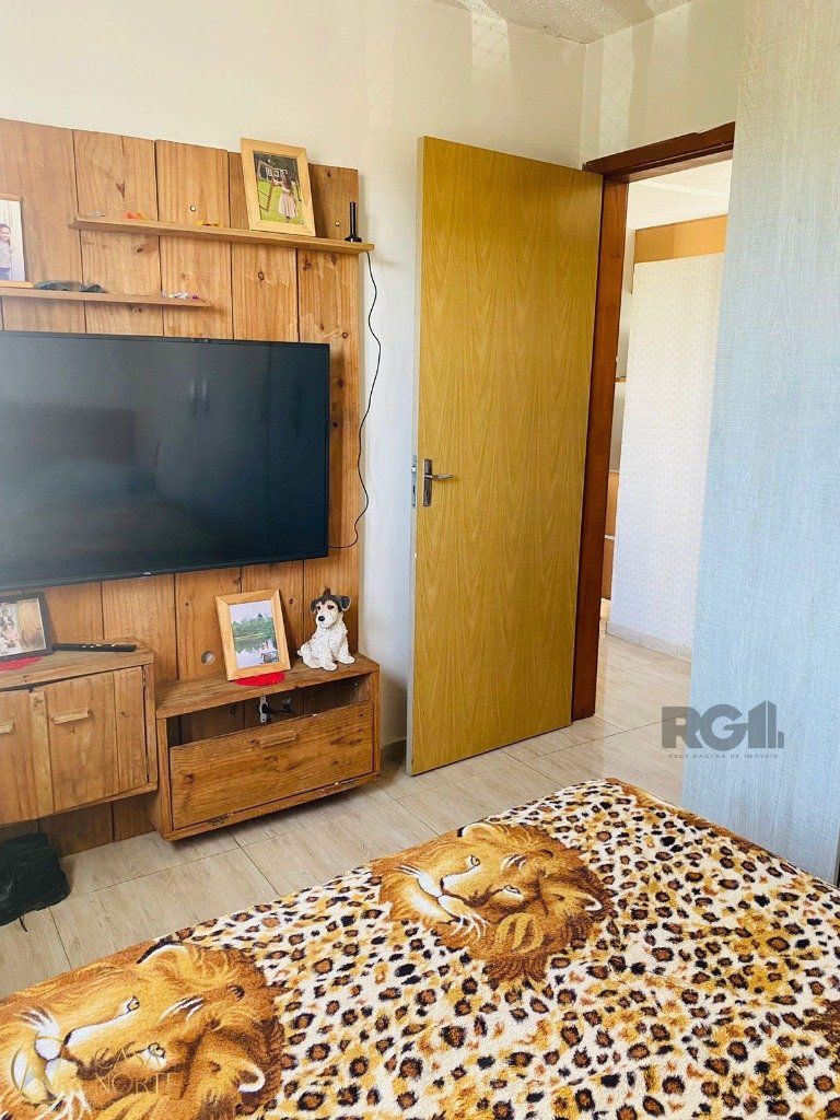 Apartamento à venda com 2 quartos, 38m², 1 vaga, Rua Capitão Pedroso no bairro Restinga em Porto Alegre