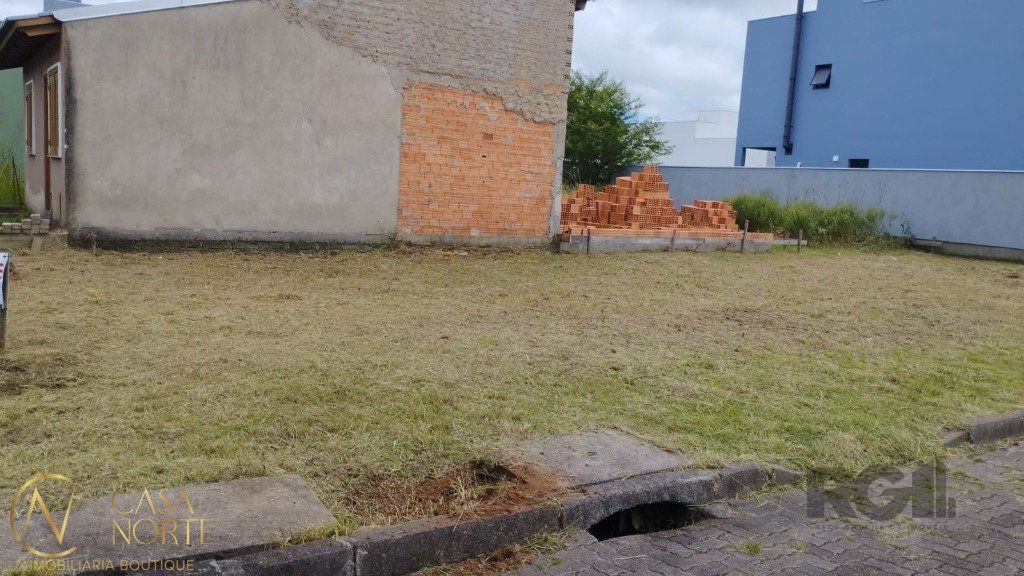 Terreno à venda  com 153m², Avenida Alcibiades Martins da Rocha no bairro Aberta dos Morros em Porto Alegre