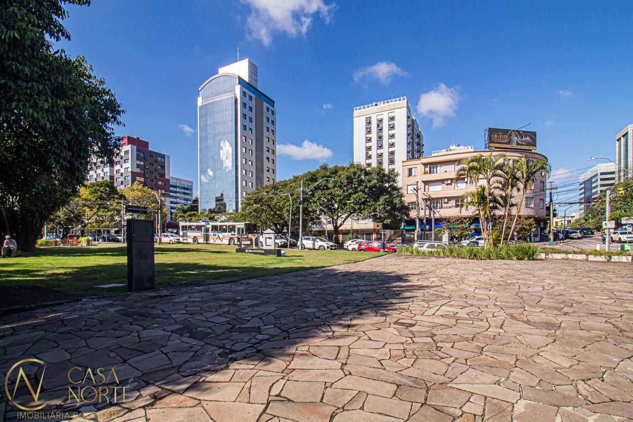Apartamento à venda com 3 quartos, 100m², 1 vaga, Avenida Carlos Gomes no bairro Boa Vista em Porto Alegre