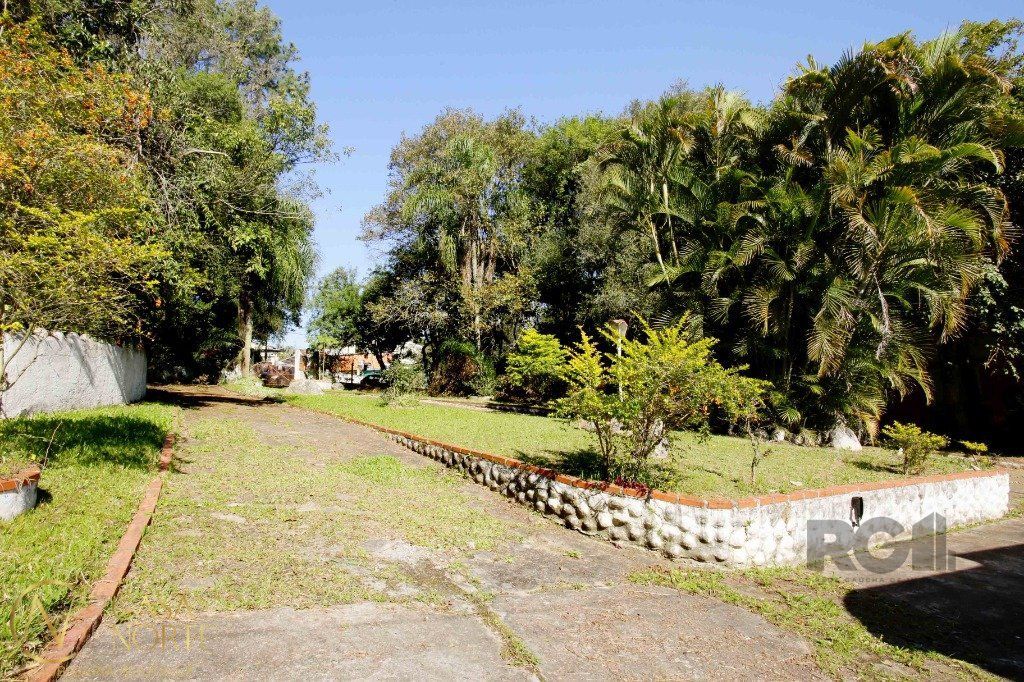 Casa à venda , 3542m², Rua Dolores Duran no bairro Lomba do Pinheiro em Porto Alegre