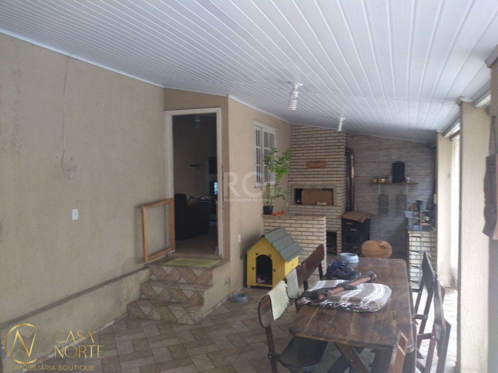 Casa à venda com 3 quartos, 200m², 2 suítes, 4 vagas, Rua Conselheiro Brusque no bairro Jardim Itu em Porto Alegre