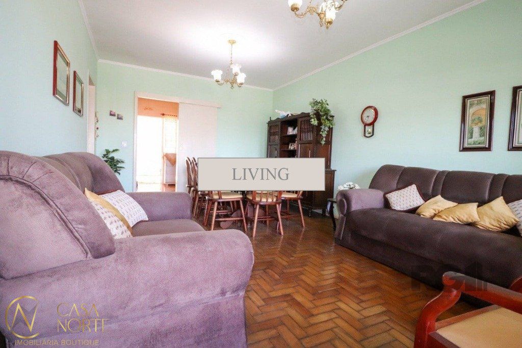 Casa à venda com 3 quartos, 183m², 1 suíte, 3 vagas, Rua Fernando Abbott no bairro Cristo Redentor em Porto Alegre