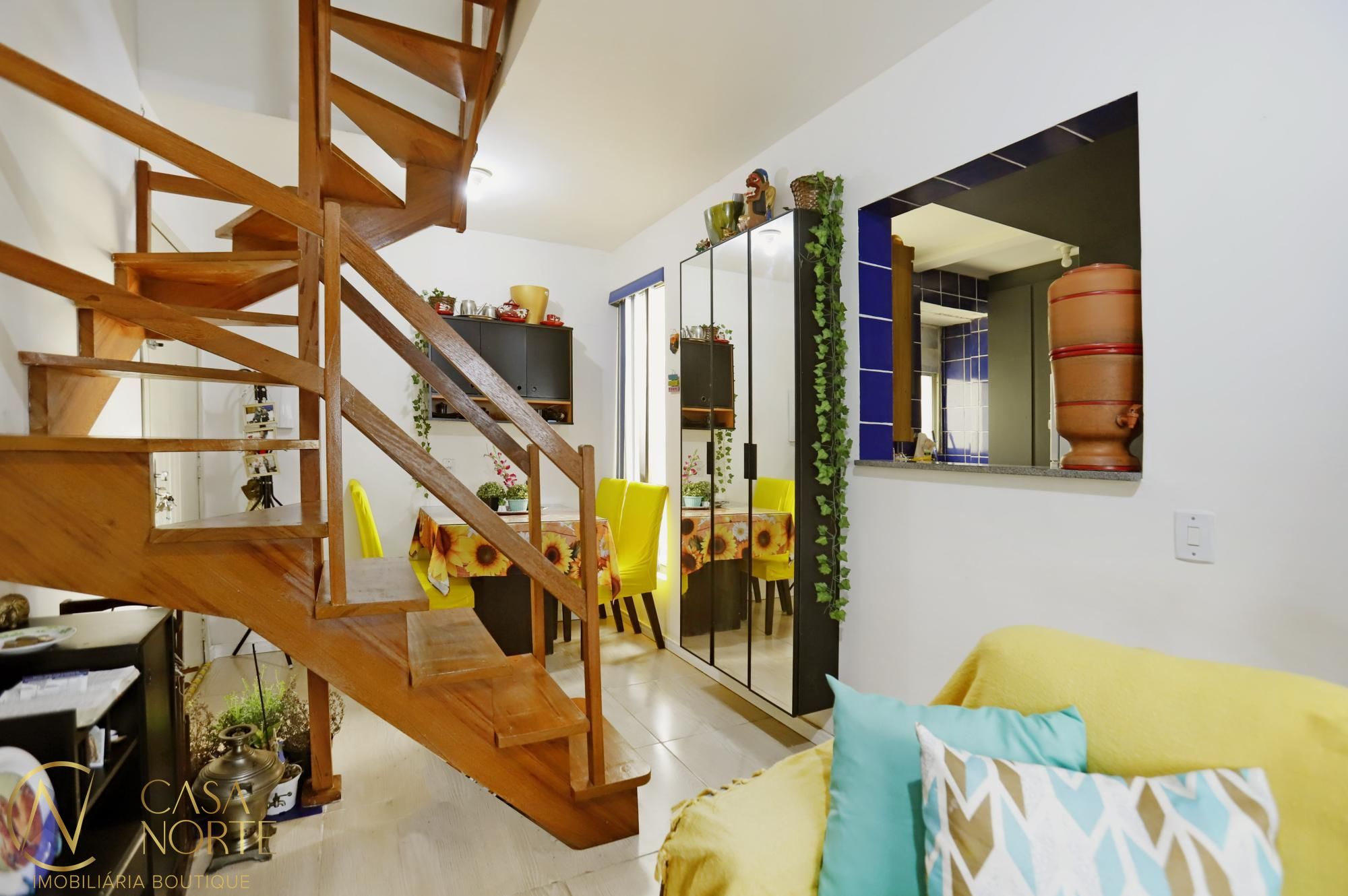 Cobertura à venda com 2 quartos, 67m², Rua Duque de Caxias no bairro Centro Histórico em Porto Alegre