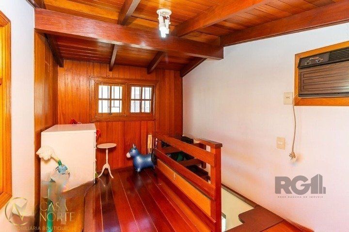 Cobertura à venda com 3 quartos, 128m², 1 vaga, Avenida Mariland no bairro São João em Porto Alegre