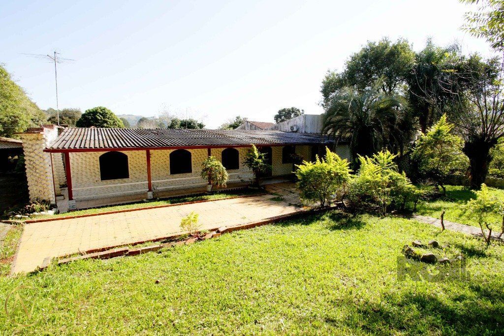 Casa à venda , 3542m², Rua Dolores Duran no bairro Lomba do Pinheiro em Porto Alegre