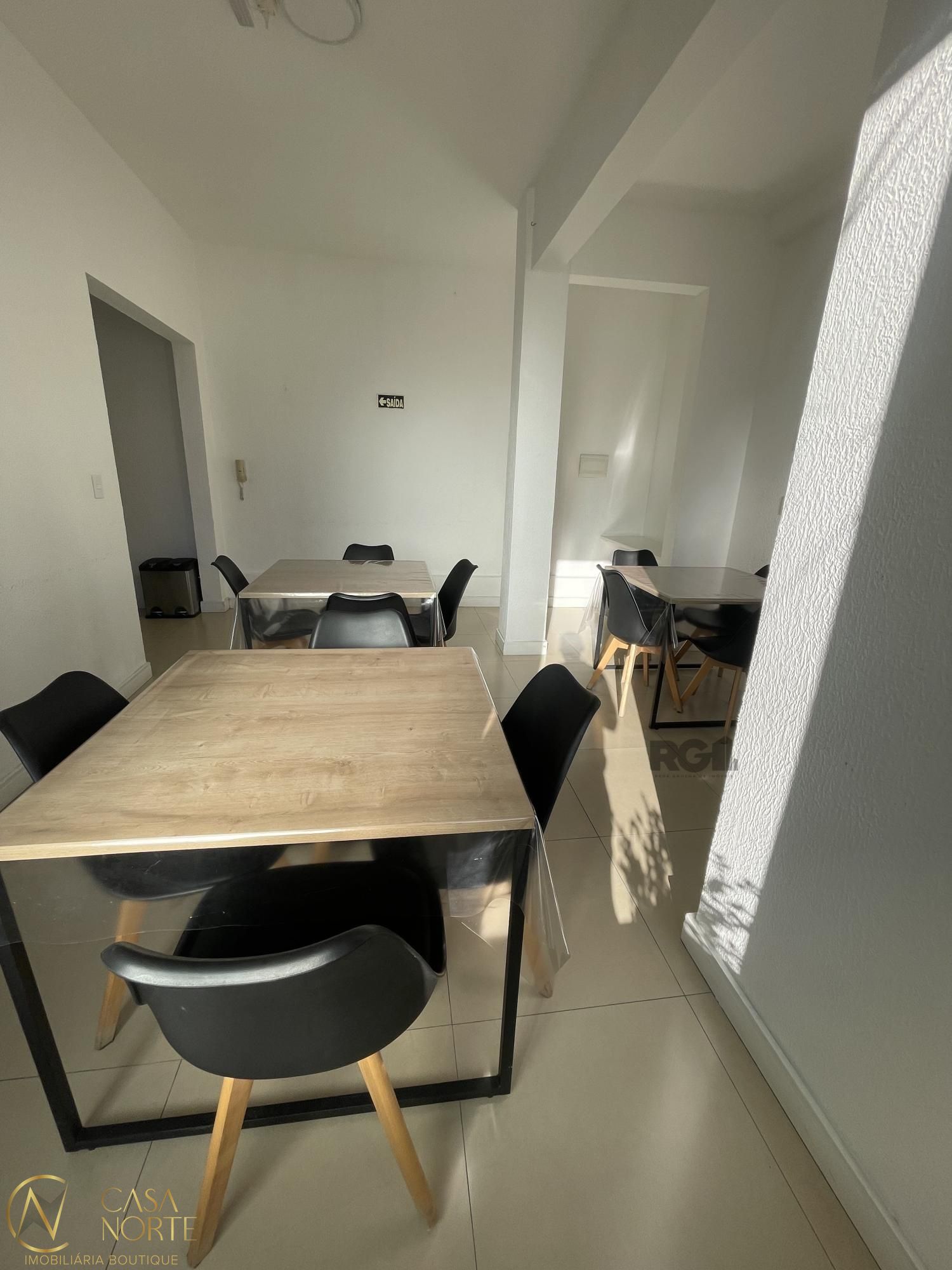 Cobertura à venda com 3 quartos, 93m², 1 suíte, 1 vaga, Rua Engenheiro Sadi Castro no bairro Sarandi em Porto Alegre
