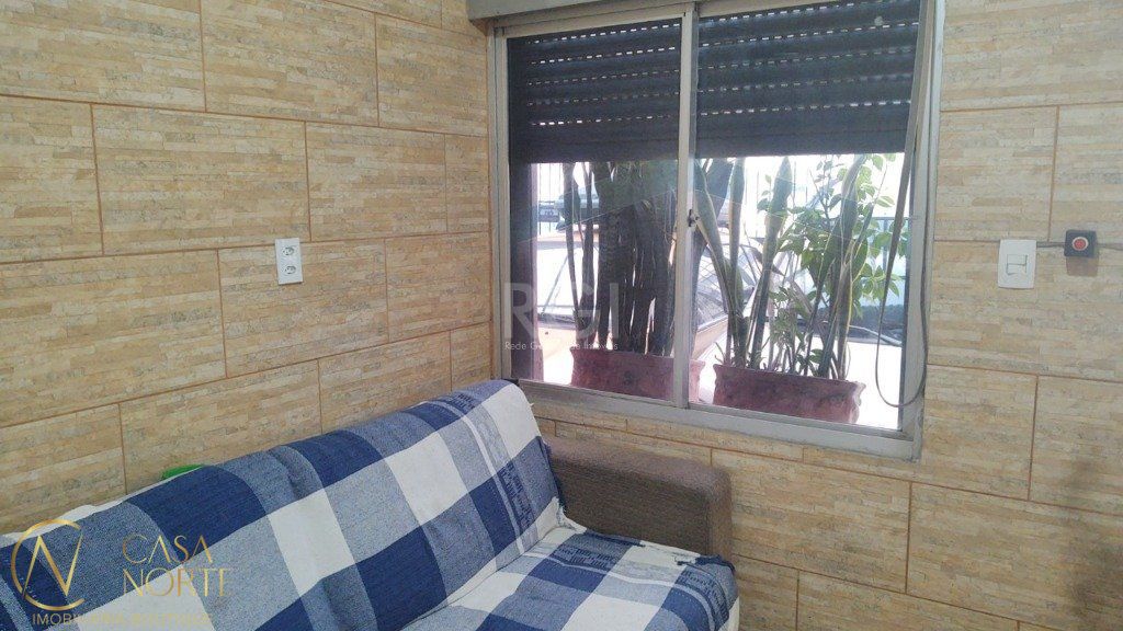 Apartamento à venda com 2 quartos, 6300m², 2 vagas, Rua Serro Azul no bairro Santa Maria Goretti em Porto Alegre