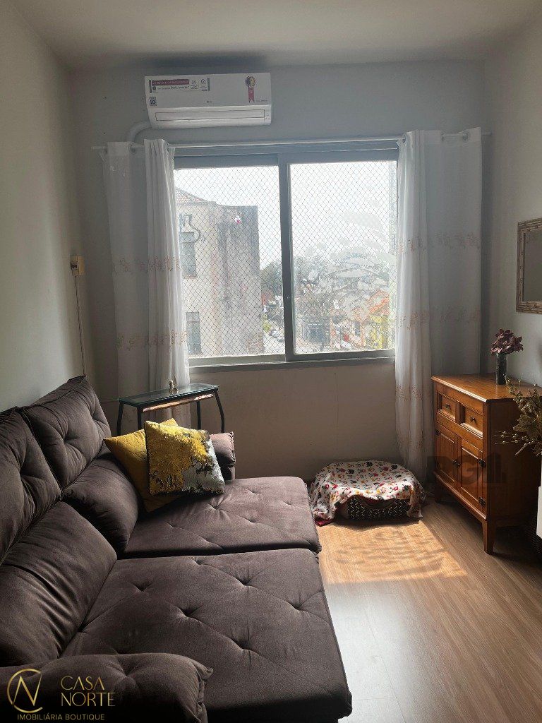 Apartamento à venda com 3 quartos, 87m², Avenida São Pedro no bairro São Geraldo em Porto Alegre