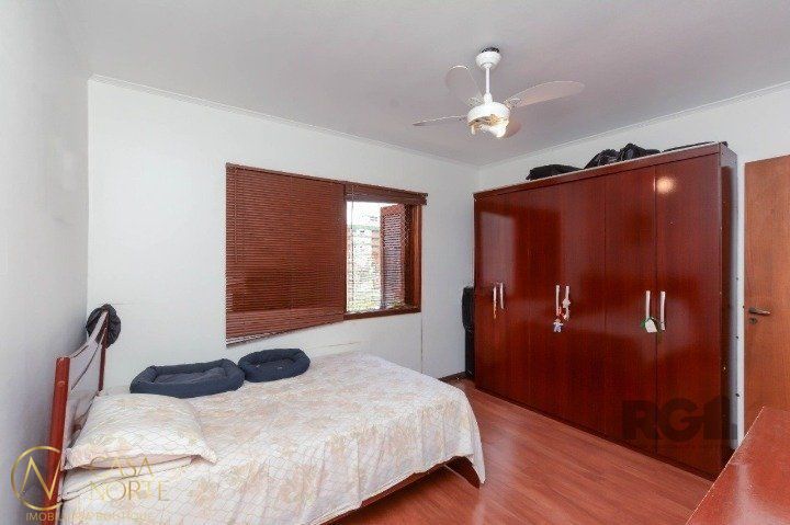 Apartamento à venda com 3 quartos, 178m², 1 vaga, Rua Guilherme Alves no bairro Partenon em Porto Alegre