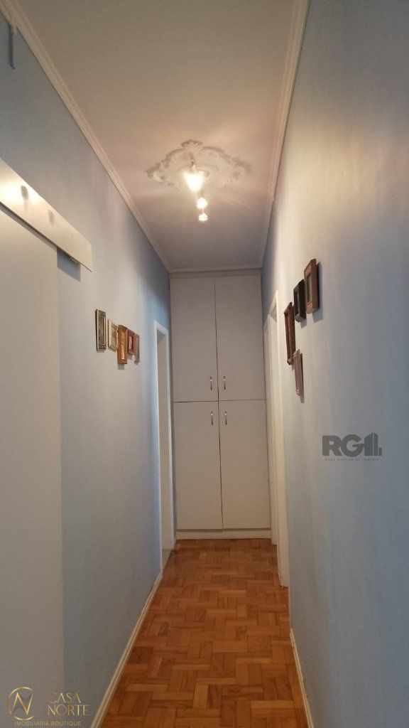 Apartamento à venda com 3 quartos, 110m², 1 vaga, Travessa Afonso Marques no bairro Navegantes em Porto Alegre