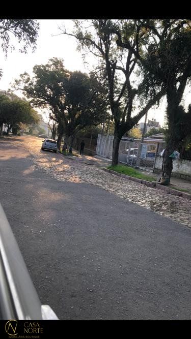 Terreno à venda  com 415m², Rua Aldrovando Leão no bairro Vila Jardim em Porto Alegre