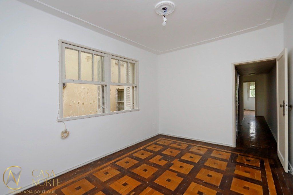 Apartamento à venda com 3 quartos, 89m², Praça Doutor Júlio de Aragão Bozano no bairro Santana em Porto Alegre