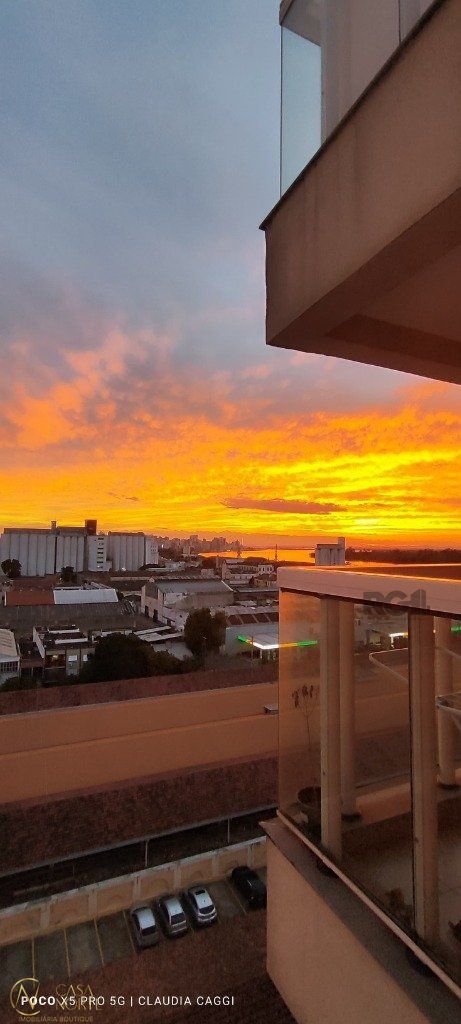Apartamento à venda com 3 quartos, 83m², 1 suíte, 1 vaga, Avenida Polônia no bairro São Geraldo em Porto Alegre