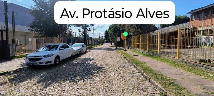 Terreno à venda  com 310m², Rua Hélio Pimpão no bairro Morro Santana em Porto Alegre