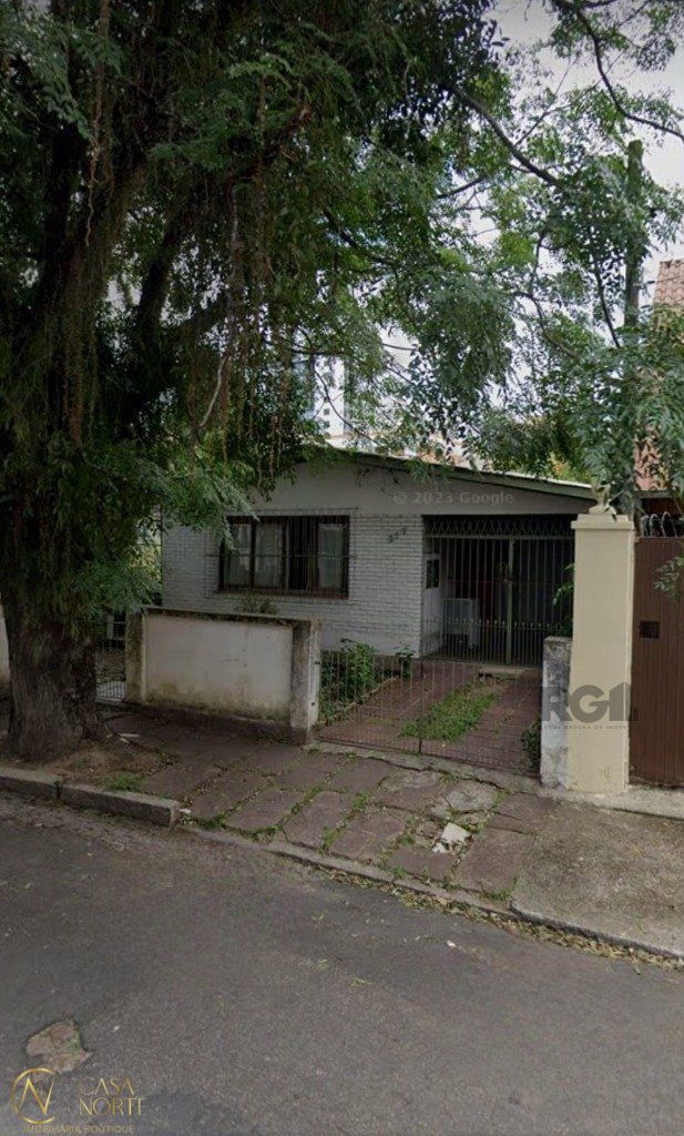 Terreno à venda  com 270m², Rua Afonso Rodrigues no bairro Jardim  Botânico em Porto Alegre