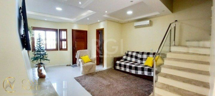 Casa à venda com 3 quartos, 108m², 1 suíte, 2 vagas, Rua Jayme Saul de Borba no bairro Espírito Santo em Porto Alegre