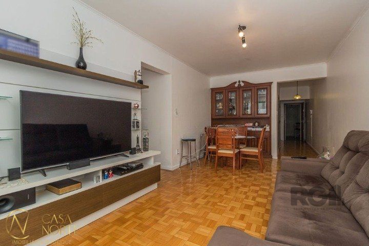 Apartamento à venda com 2 quartos, 83m², Avenida Borges de Medeiros no bairro Centro Histórico em Porto Alegre