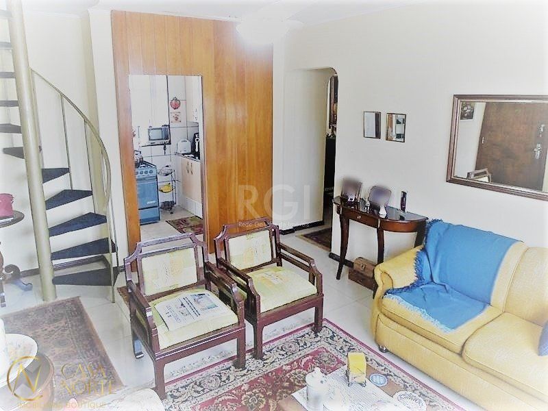Cobertura à venda com 3 quartos, 166m², 1 vaga, Rua José de Alencar no bairro Menino Deus em Porto Alegre