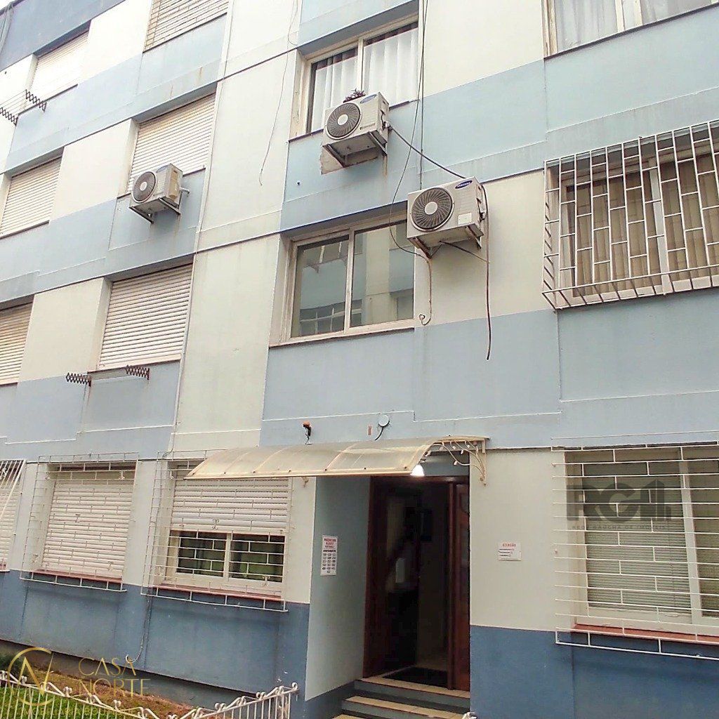 Apartamento à venda com 1 quarto, 42m², Rua Sapê no bairro Passo da Areia em Porto Alegre