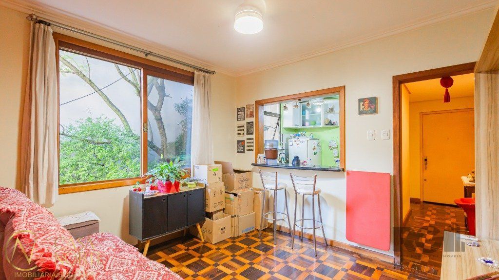 Apartamento à venda com 2 quartos, 65m², Avenida Cristóvão Colombo no bairro Moinhos de Vento em Porto Alegre