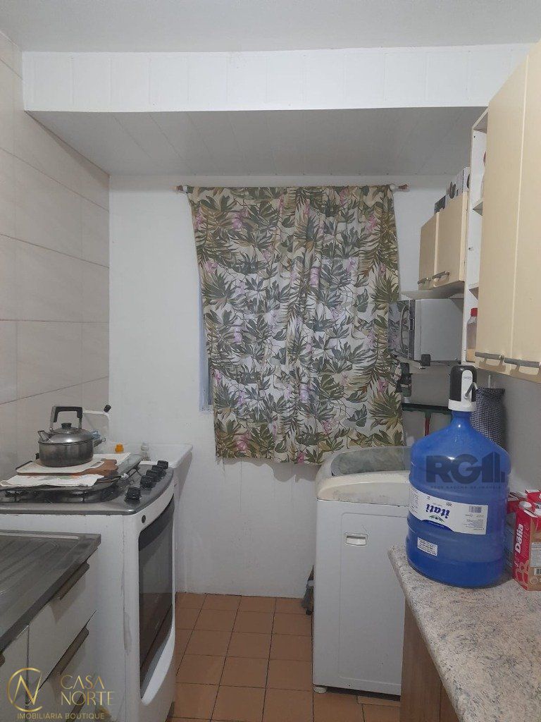 Apartamento à venda com 2 quartos, 52m², 1 vaga, Avenida Professor Oscar Pereira no bairro Azenha em Porto Alegre