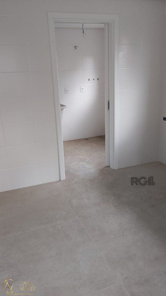 Apartamento à venda com 3 quartos, 136m², 1 suíte, 2 vagas, Rua Cândido Silveira no bairro Auxiliadora em Porto Alegre