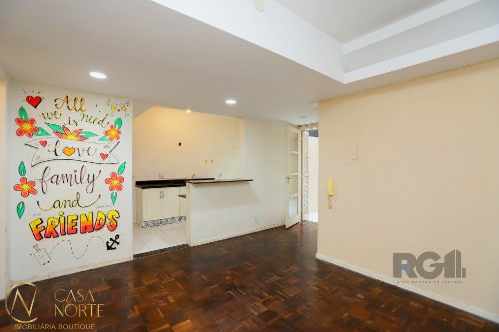 Apartamento à venda com 2 quartos, 61m², 1 vaga, Avenida Cristóvão Colombo no bairro Auxiliadora em Porto Alegre
