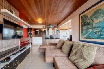Cobertura à venda com 3 quartos, 211m², 1 suíte, 2 vagas, Avenida Cristóvão Colombo no bairro Floresta em Porto Alegre