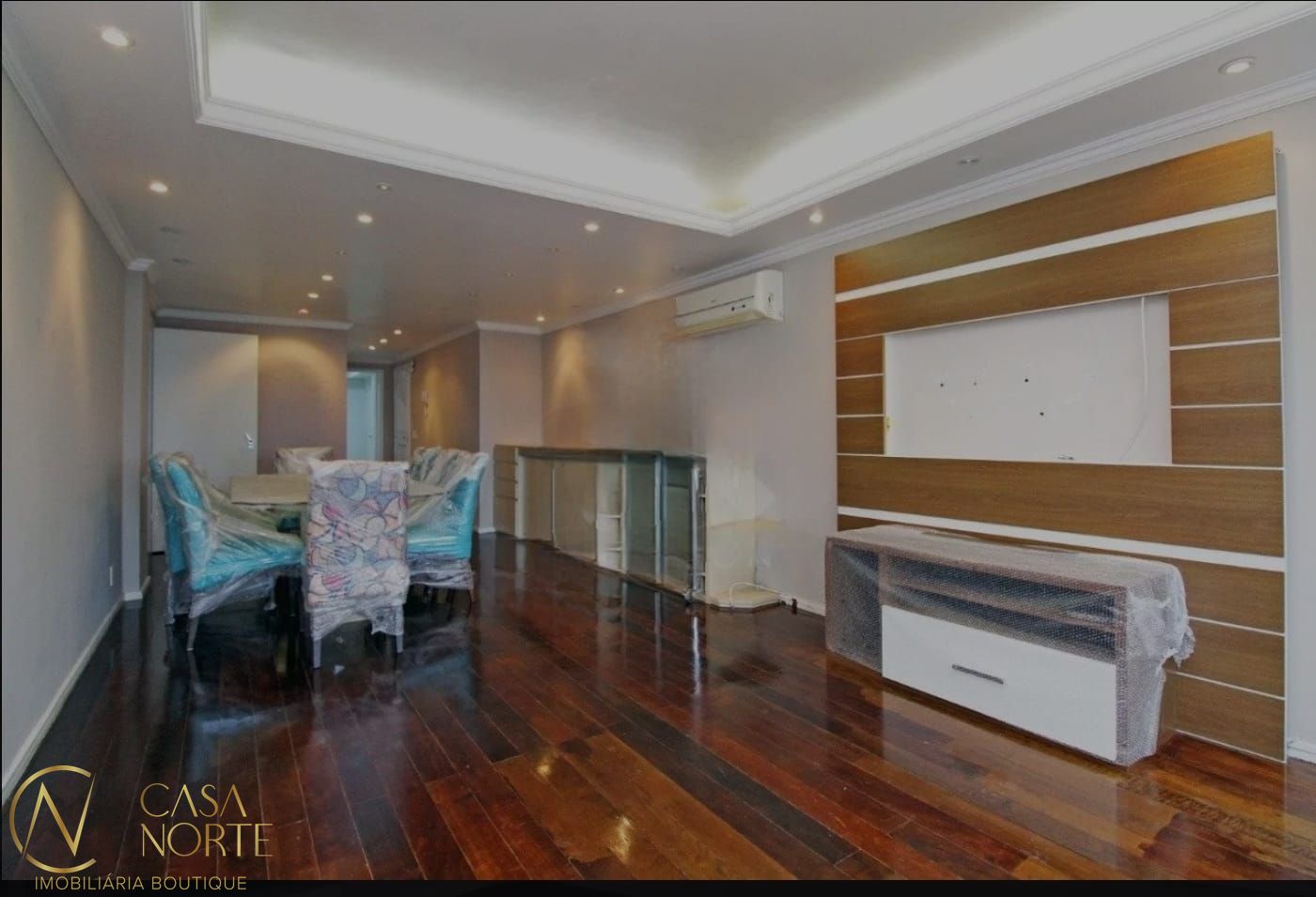 Apartamento à venda com 3 quartos, 121m², 1 suíte, 1 vaga, Rua Quintino Bocaiúva no bairro Floresta em Porto Alegre
