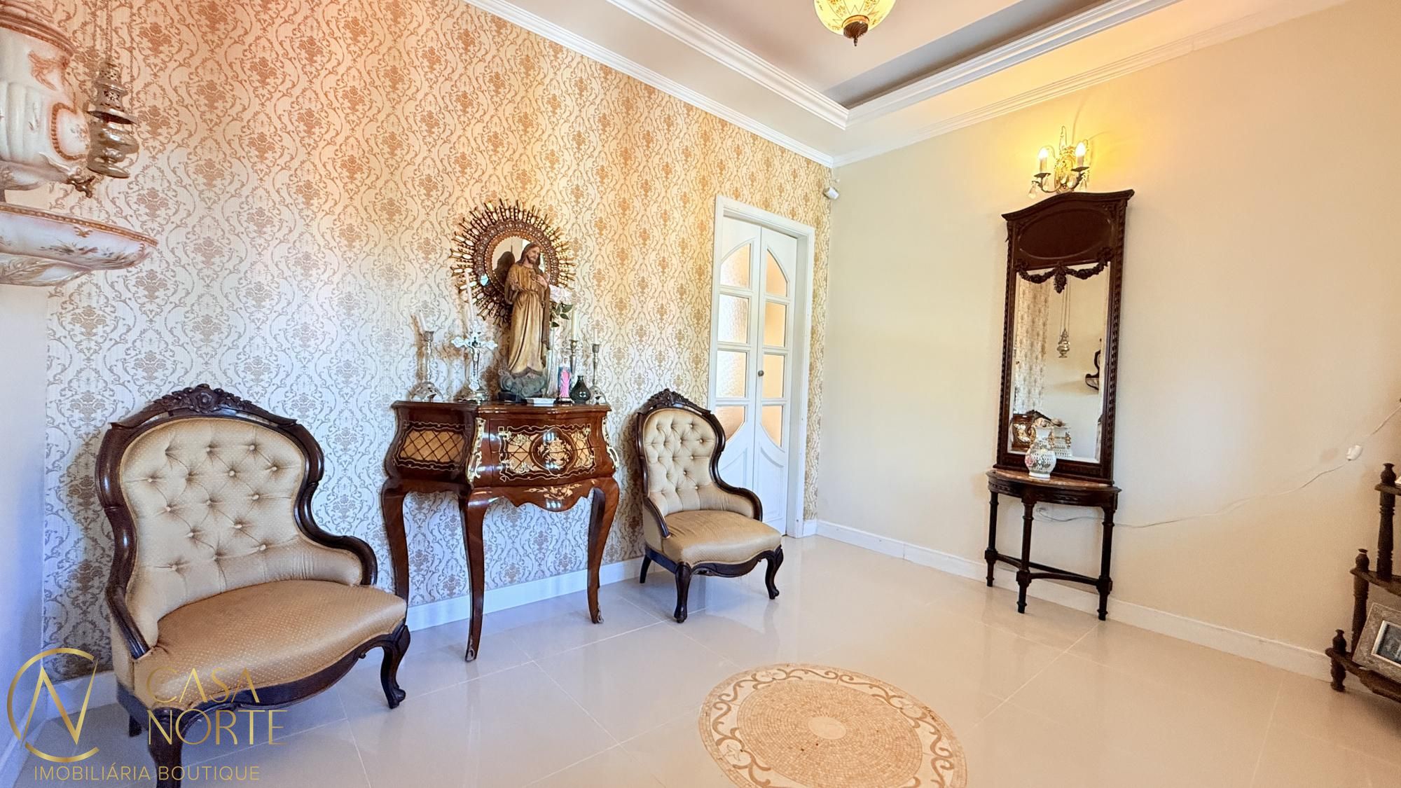 Casa à venda com 3 quartos, 280m², 1 suíte, 4 vagas, Avenida Guaíba no bairro Vila Assunção em Porto Alegre
