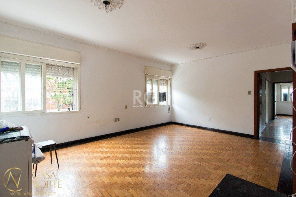 Apartamento à venda com 3 quartos, 101m², 1 vaga, Rua Miguel Couto no bairro Menino Deus em Porto Alegre