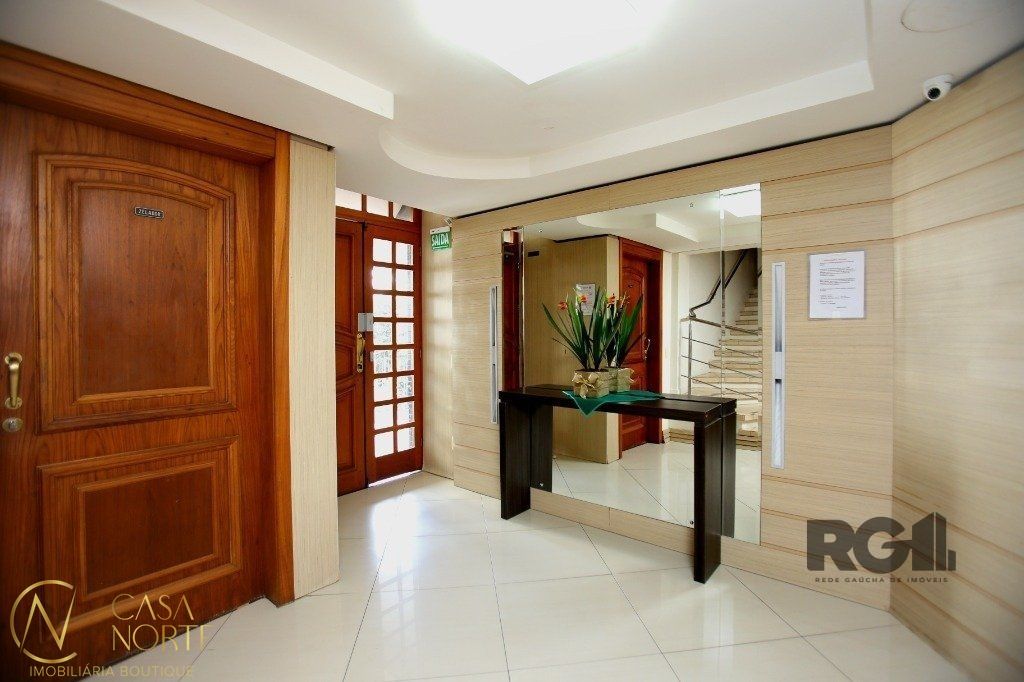 Apartamento à venda com 2 quartos, 57m², 1 vaga, Rua Dona Oti no bairro Petrópolis em Porto Alegre