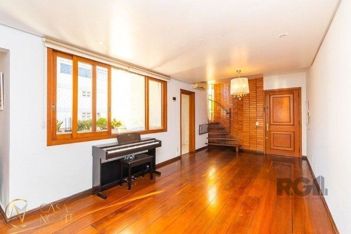 Cobertura à venda com 3 quartos, 128m², 1 vaga, Avenida Mariland no bairro São João em Porto Alegre