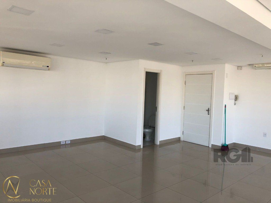 Sala Comercial à venda , 52m², Rua Ramiro Barcelos no bairro Floresta em Porto Alegre
