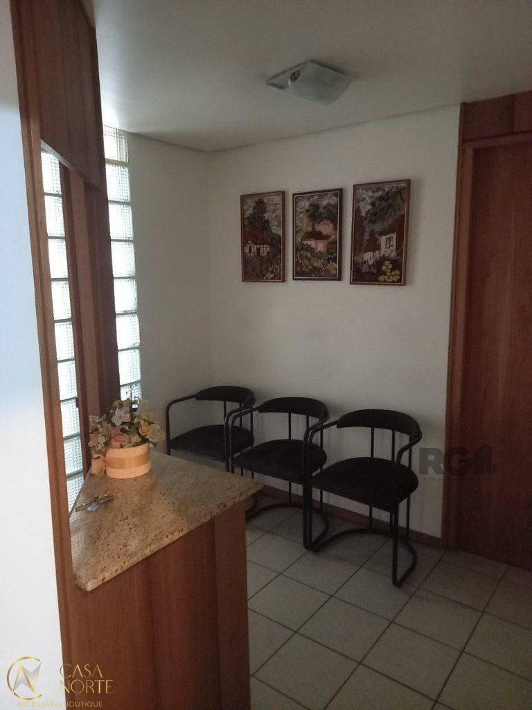 Sala Comercial à venda , Avenida Taquara no bairro Petrópolis em Porto Alegre
