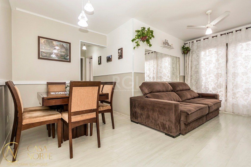 Apartamento à venda com 2 quartos, 55m², 1 vaga, Avenida Polonia no bairro São Geraldo em Porto Alegre