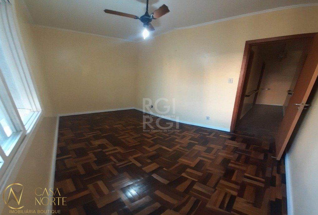 Apartamento à venda com 3 quartos, 72m², Avenida Benjamin Constant no bairro São Geraldo em Porto Alegre