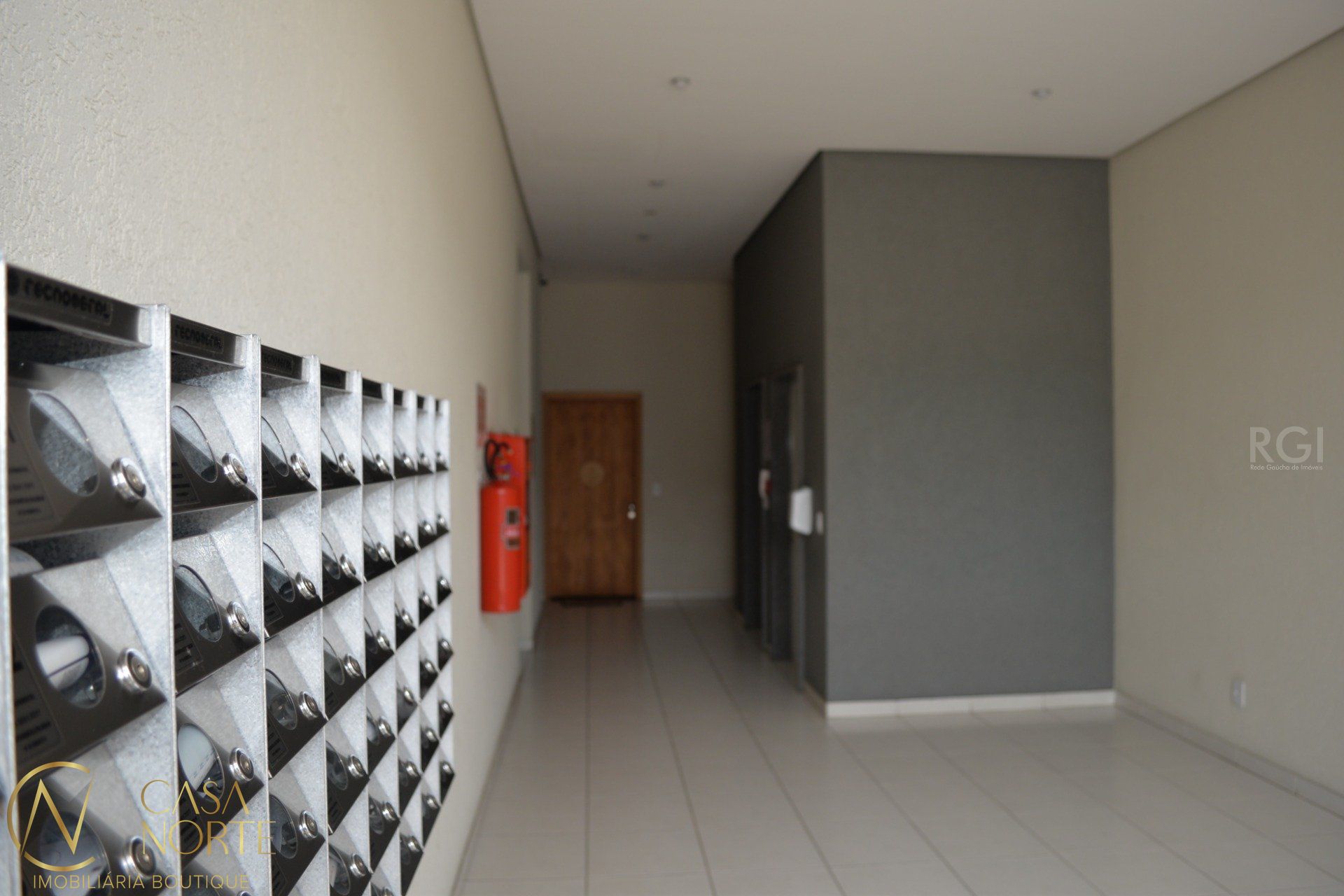 Apartamento à venda com 3 quartos, 71m², 1 suíte, 1 vaga, Avenida Bento Gonçalves no bairro Agronomia em Porto Alegre