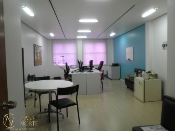 Sala Comercial à venda , 38m², Rua Doutor Timoteo no bairro Floresta em Porto Alegre